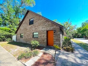 Building Photo - 1609 Spring Garden Ct