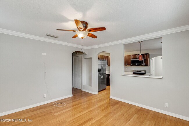 Foto del edificio - 4472 Melvin Cir E