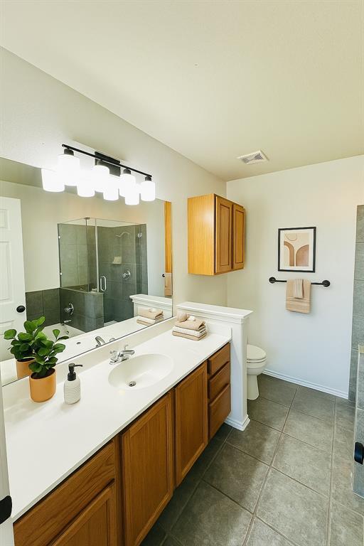 Building Photo - 2632 Century Park Blvd