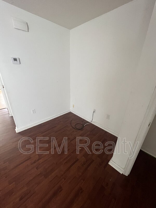 Foto del edificio - 9824 Coventry Creek Dr
