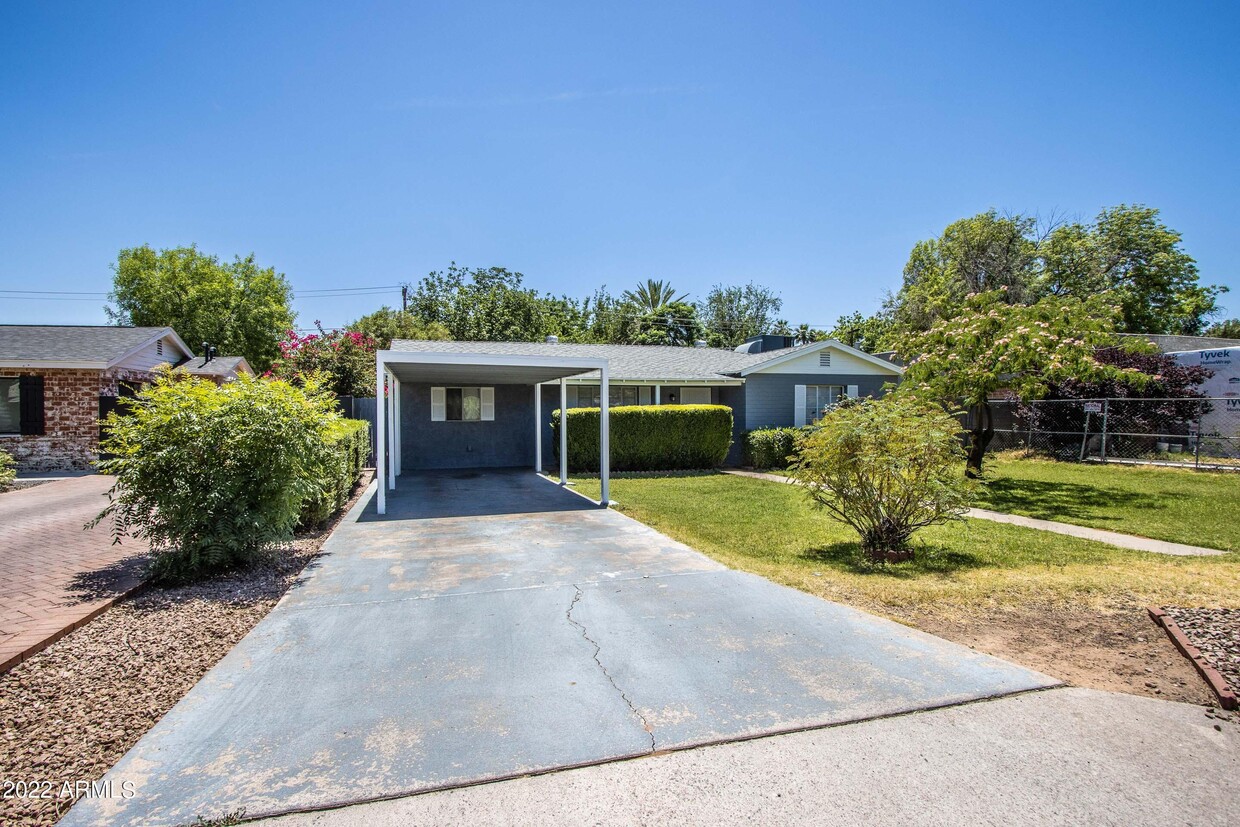 Foto principal - 3023 E Mulberry St
