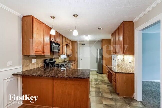 Foto del edificio - 5551 Four Winds Dr SW