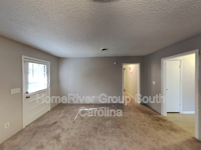 Building Photo - 206 Cable Head Rd