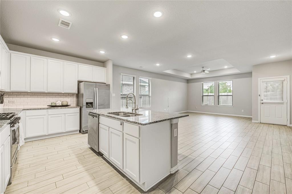 Foto principal - 8230 Delta Down Dr