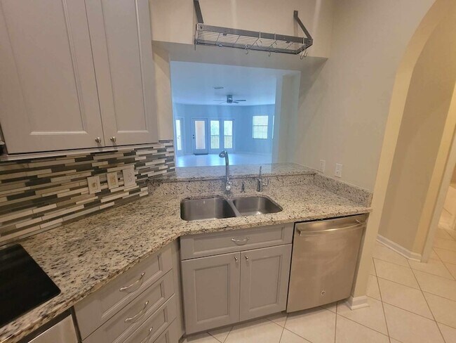 Building Photo - 2431 Vista Cove Road Unit 2431