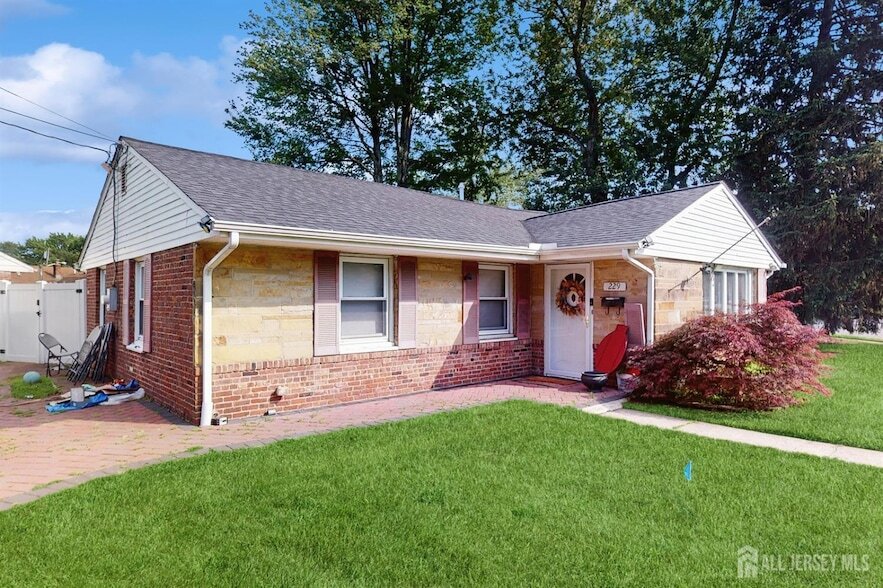 Foto principal - 229 Old Post Rd