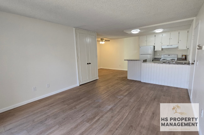 Building Photo - 8026 Linda Vista Rd