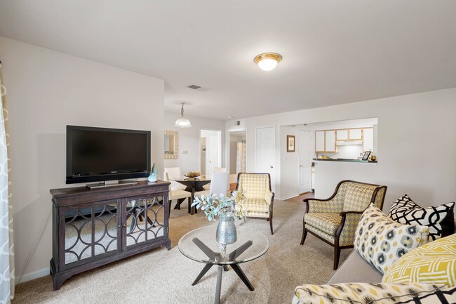 Building Photo - Stonebriar Woods Apartment Homes