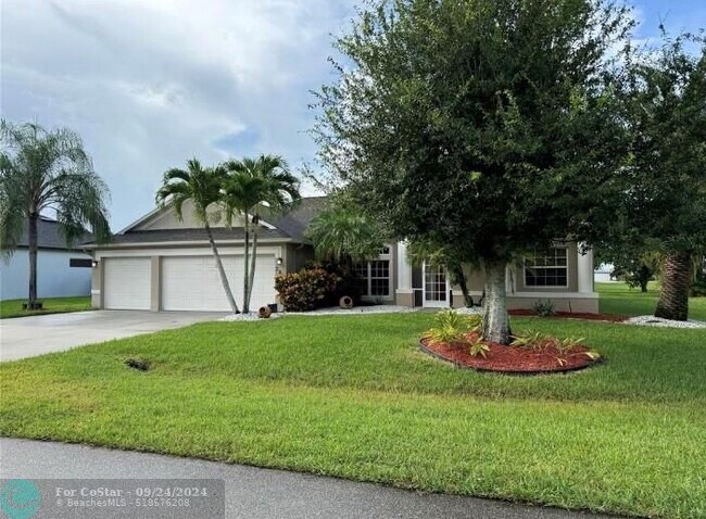 Building Photo - 2811 Serenity Cir S
