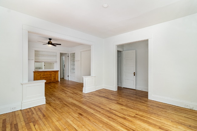 Foto del edificio - 822 W 35th St