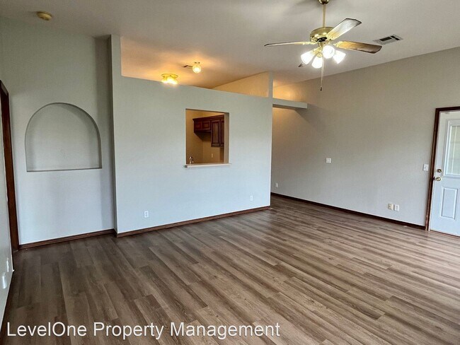 Foto del edificio - 3 br, 2 bath House - 1701 Brittany Lane