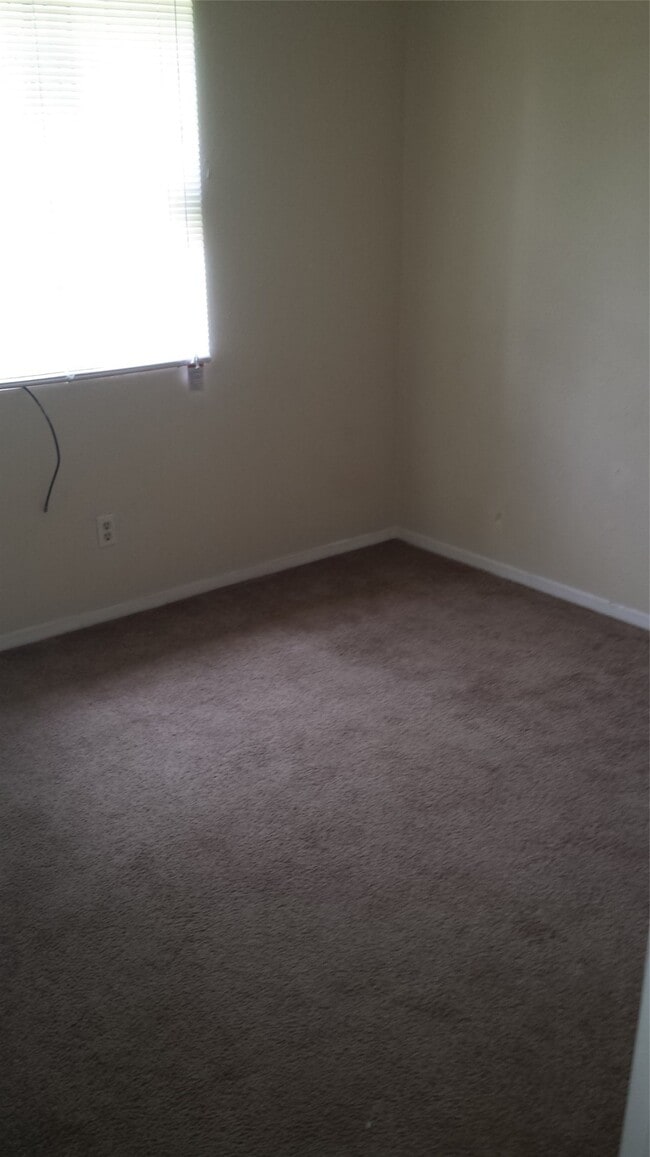 Building Photo - 11830 Mosscrest Dr