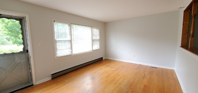 Building Photo - 100 Caldwell Dr