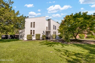 Building Photo - 14 Creekstone Ln