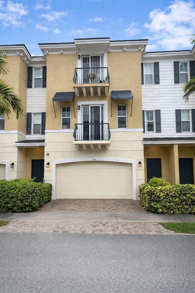 Foto del edificio - 556 NW 39th Cir
