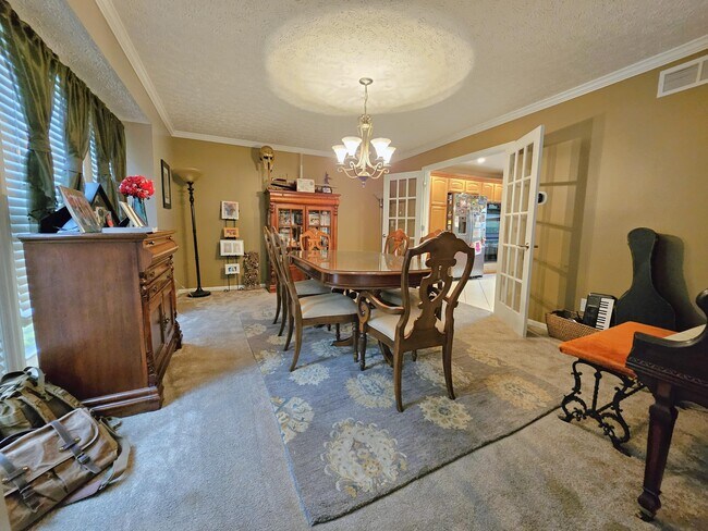 Foto del edificio - 5429 Bluebell Ct