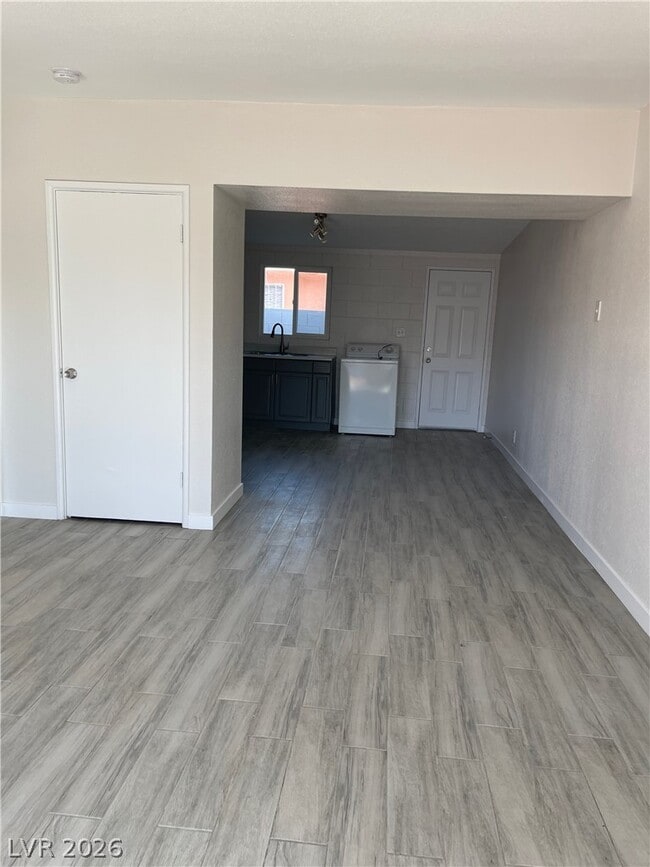 Building Photo - 2107 Statz St