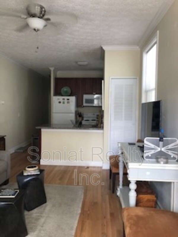 Foto del edificio - 511 S Solomon St