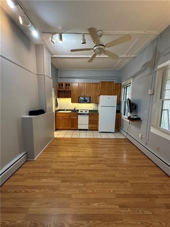 Building Photo - 438 Wolcott Ave