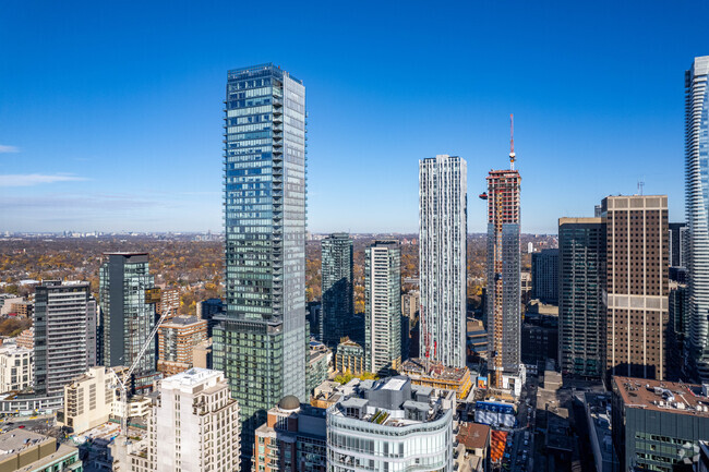 Aerial Photo - 18 Yorkville