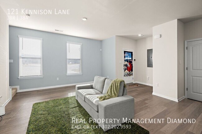 Foto del edificio - 121 Kennison Ln