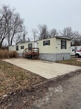 Building Photo - 16231 Country Cove Ln