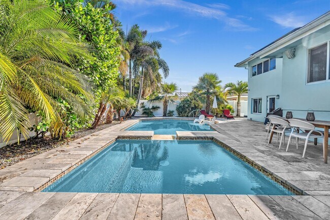 Foto del edificio - 3450 NE 19th Ave