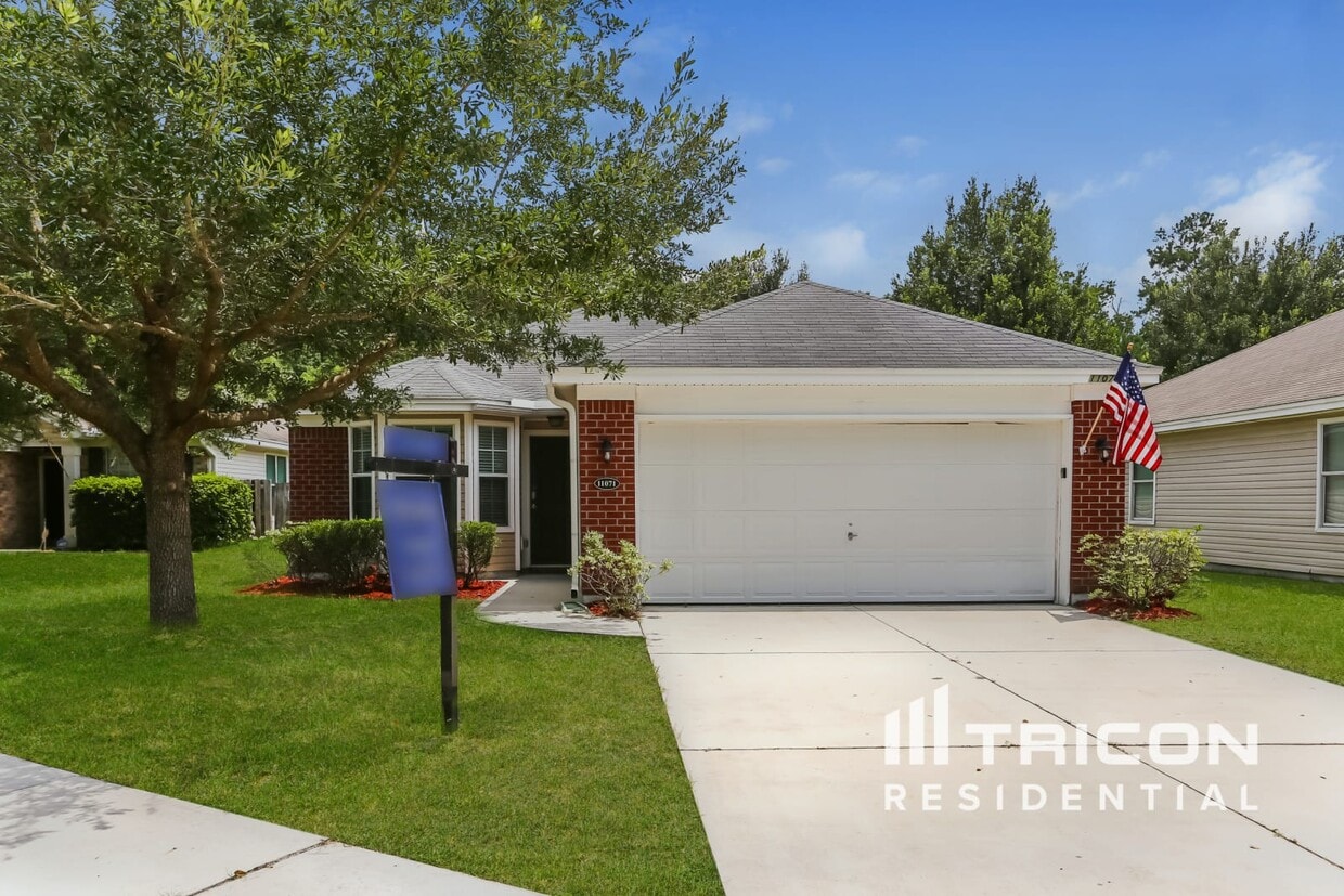 Foto principal - 11071 Campus Heights Ln