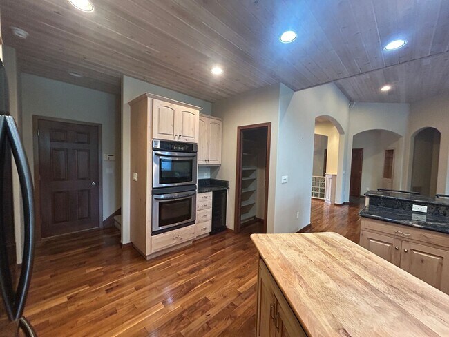 Building Photo - Amazing Home on the River with Greenhouse,...