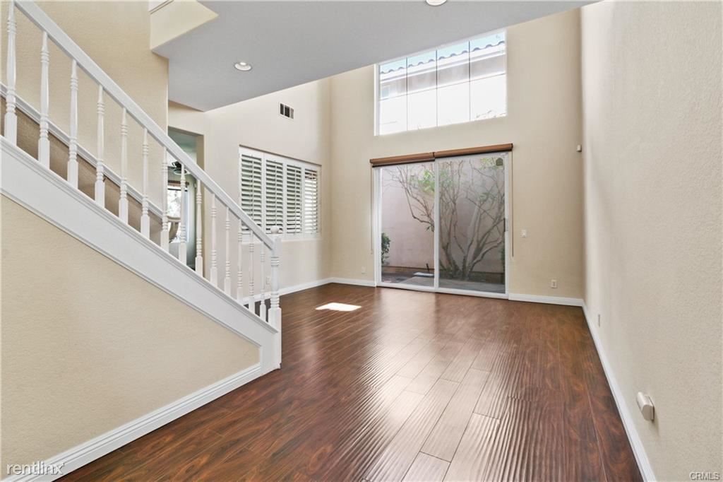 Primary Photo - 3 br, 2.5 bath House - 9 Santa Luzia Aisle
