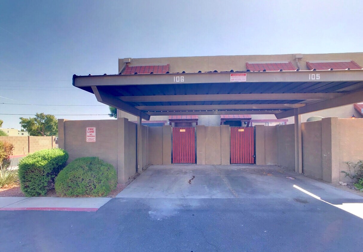 Primary Photo - 2740 W McLellan Blvd