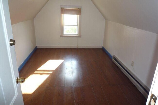 Foto del edificio - 569 Main St