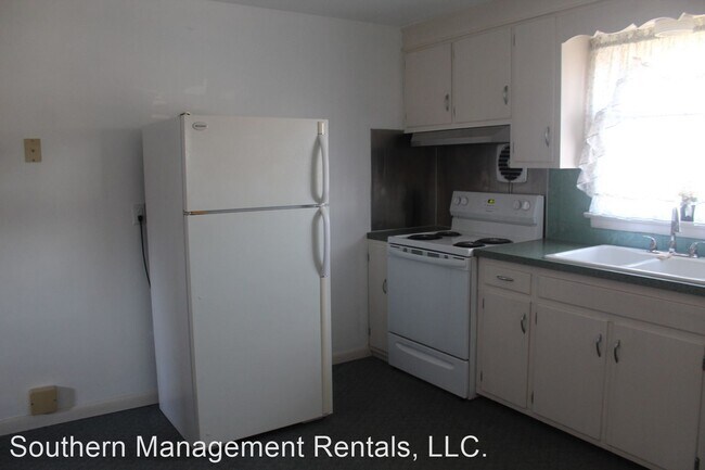 Building Photo - 4 br, 1 bath House - 98 Church St.