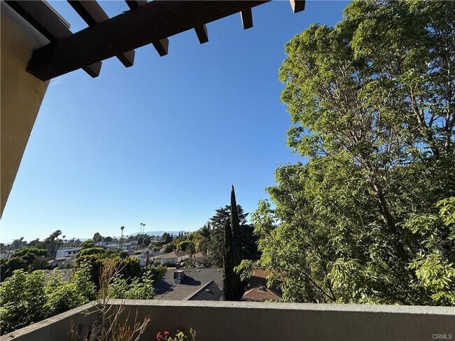 Foto del edificio - 14343 Burbank Blvd