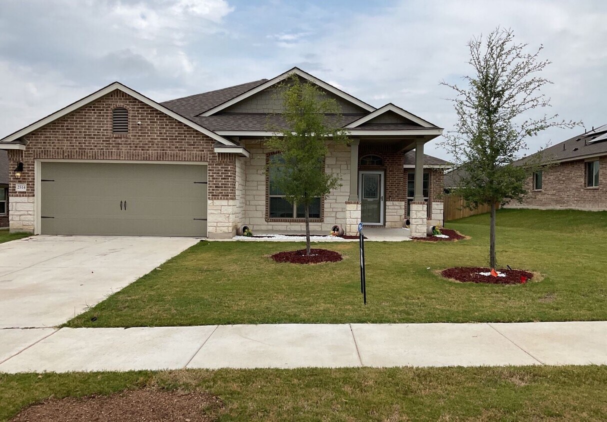 Foto principal - PRICE REDUCTION - AVAILABLE NOW!