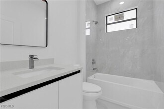 Building Photo - 3202 32nd St W