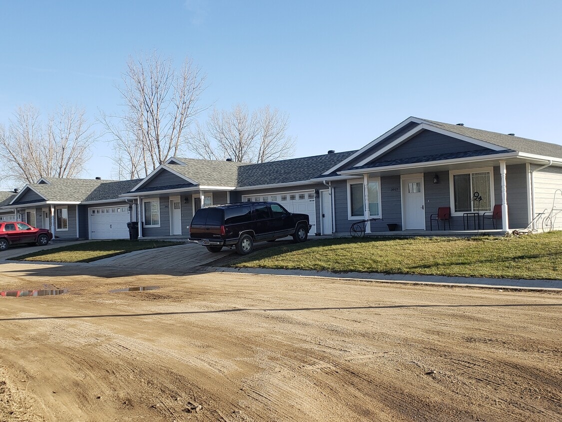3901 Main Ave S, Brookings, SD 57006 Townhome Rentals in Brookings SD