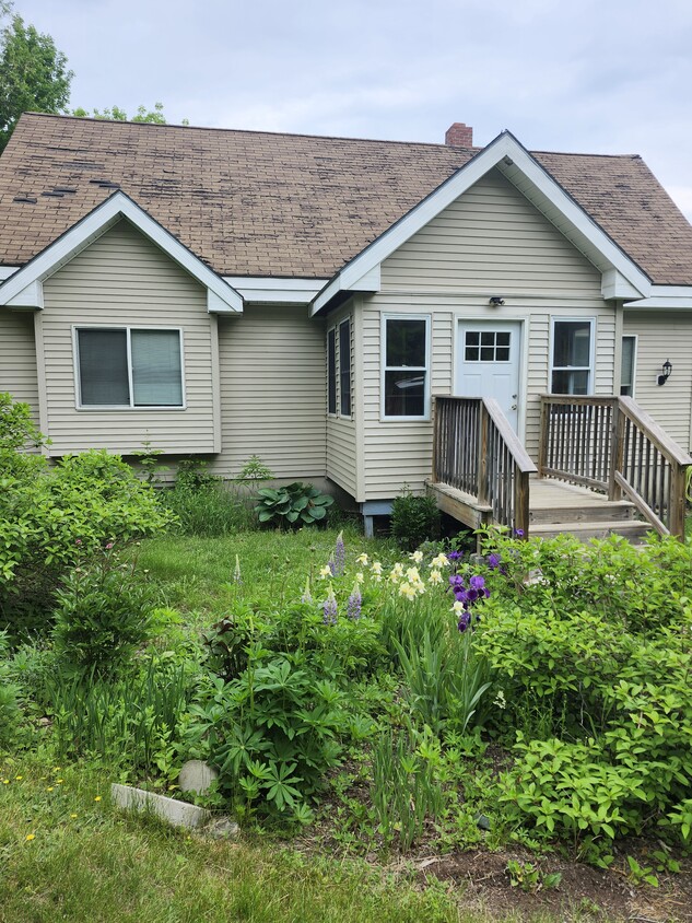 Primary Photo - 227 Whitcomb Rd