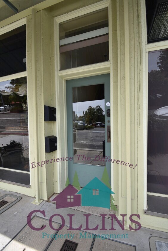 Foto principal - 110 E Main St