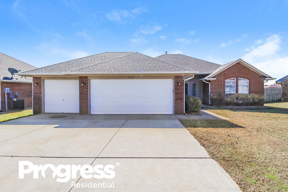 600 NE 20th St, Moore, OK 73160 House Rental in Moore, OK