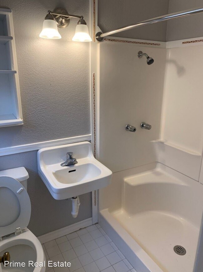 Foto del edificio - 3 br, 2 bath House - 413 Wilma
