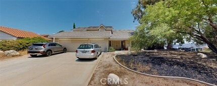 Building Photo - 5637 Redwood Ave