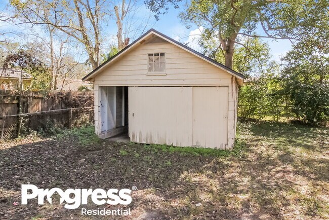 Building Photo - 8028 Helston Dr