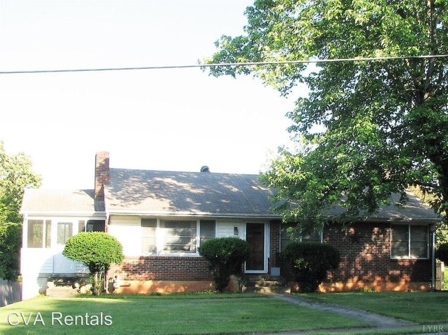 Building Photo - 5 br, 2 bath House - 4678 Fort Ave.