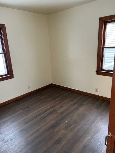 Foto del edificio - 217 W Parker St