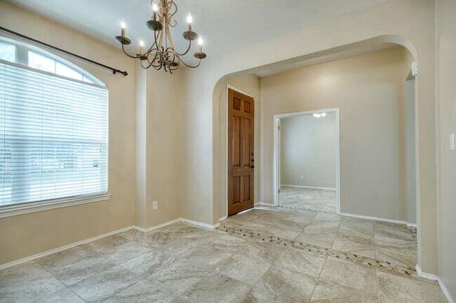 Foto del edificio - 19909 Canterwood Ln