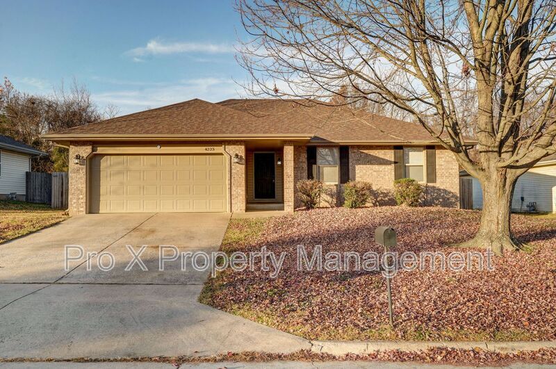 Foto principal - 4223 W Madison St