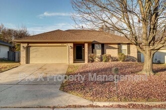 Building Photo - 4223 W Madison St