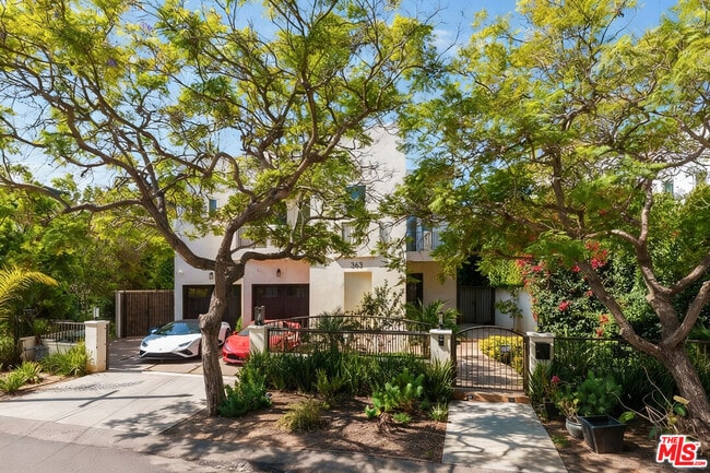 Building Photo - 363 S Saltair Ave