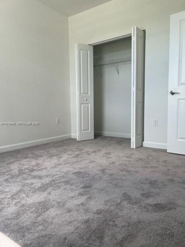 Foto del edificio - 2608 SE 11th St